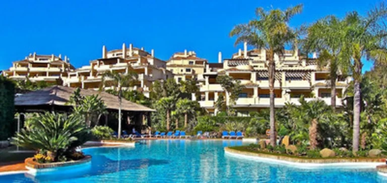 1-8feb9a13440344d11ba504bcb1dd499c