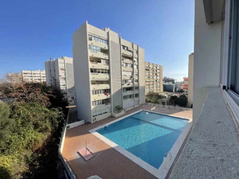 1-8feb9a13440344d11ba504bcb1dd499c