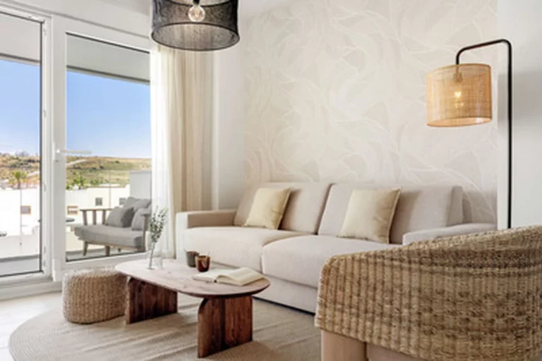 1-8feb9a13440344d11ba504bcb1dd499c