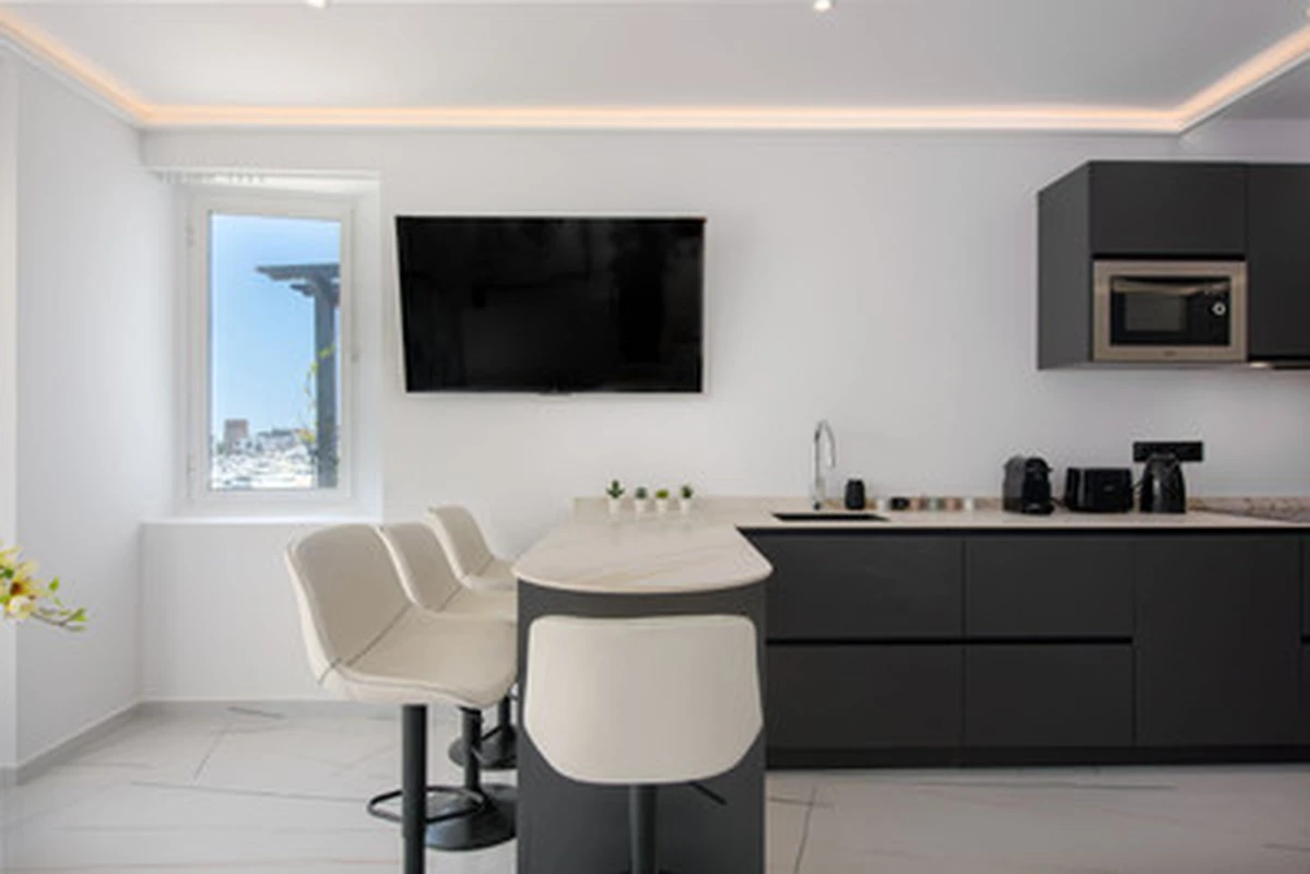 6-e4bb9164e32bf007e59e9c17370925b7