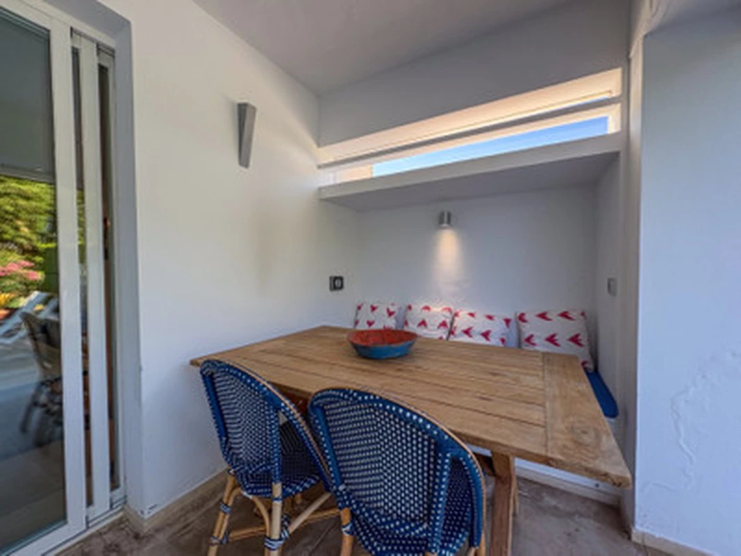 2-0b399daebcdd6827eaba8c944d7c5b78