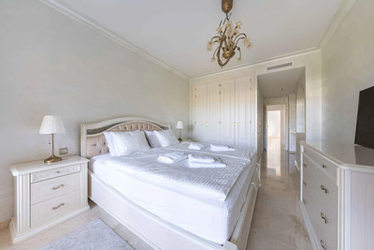 7-8b51b490ae7dc526cb42772a5c6bbc97