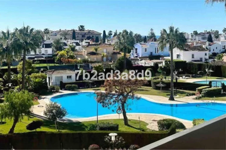 1-8feb9a13440344d11ba504bcb1dd499c