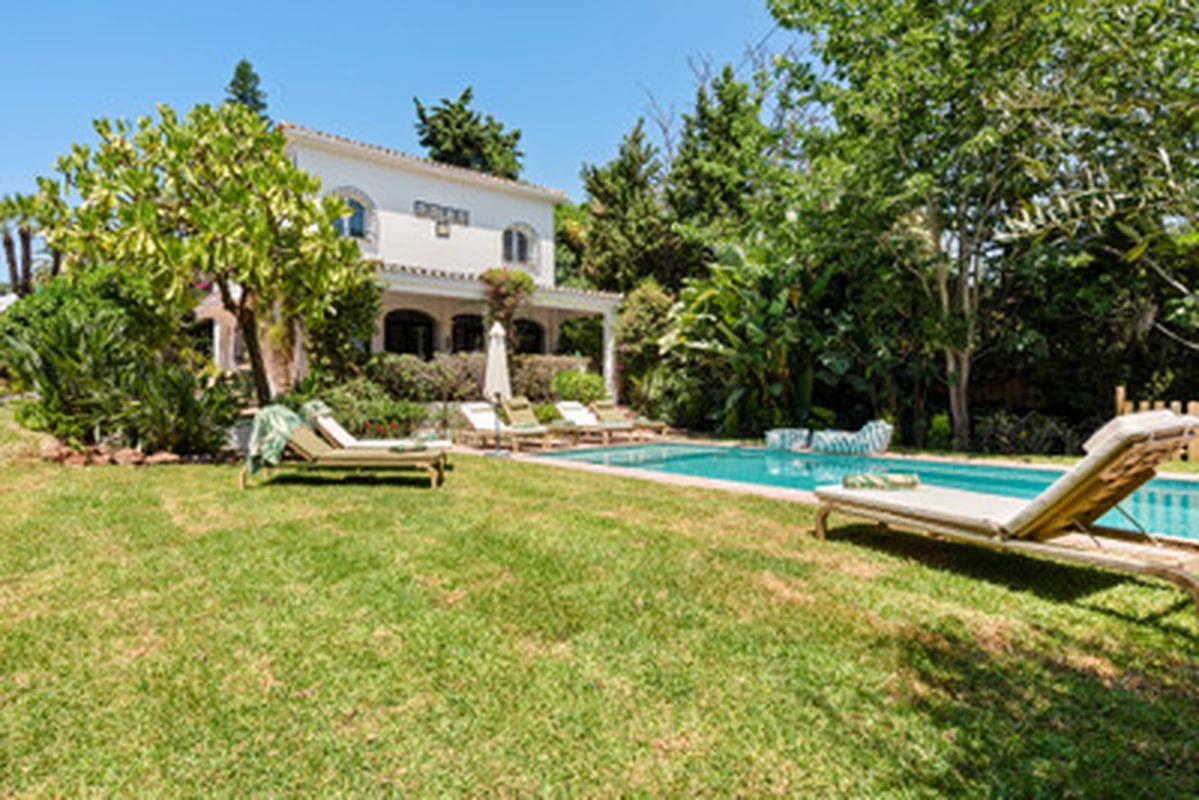 2-0b399daebcdd6827eaba8c944d7c5b78