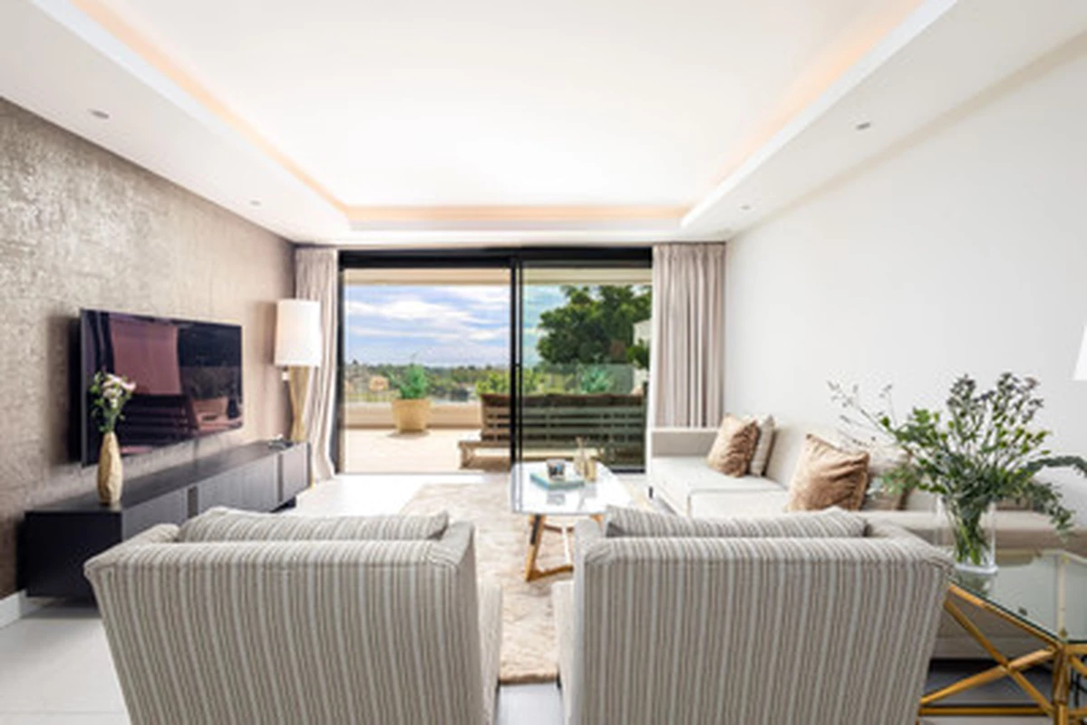 2-0b399daebcdd6827eaba8c944d7c5b78