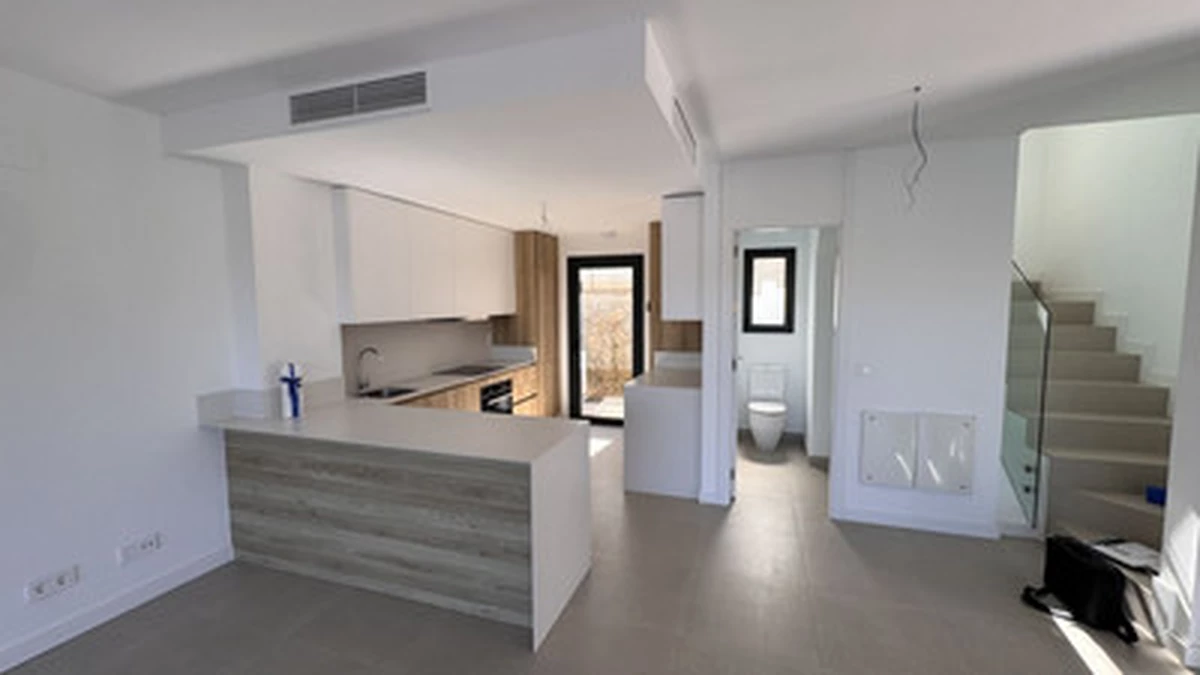 4-31eddec24faf40464bcee8b2fd51cd02