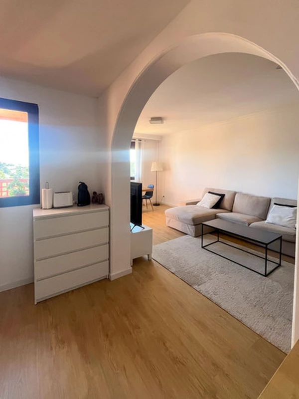 6-e4bb9164e32bf007e59e9c17370925b7