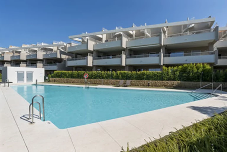 1-8feb9a13440344d11ba504bcb1dd499c