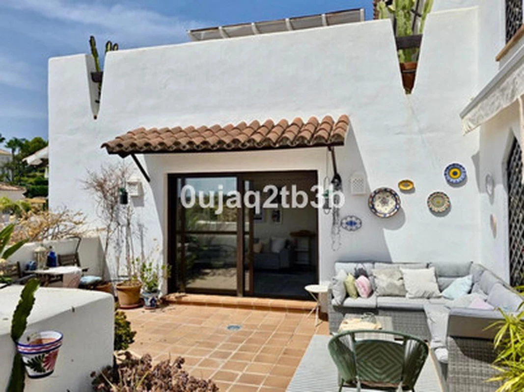 2-0b399daebcdd6827eaba8c944d7c5b78