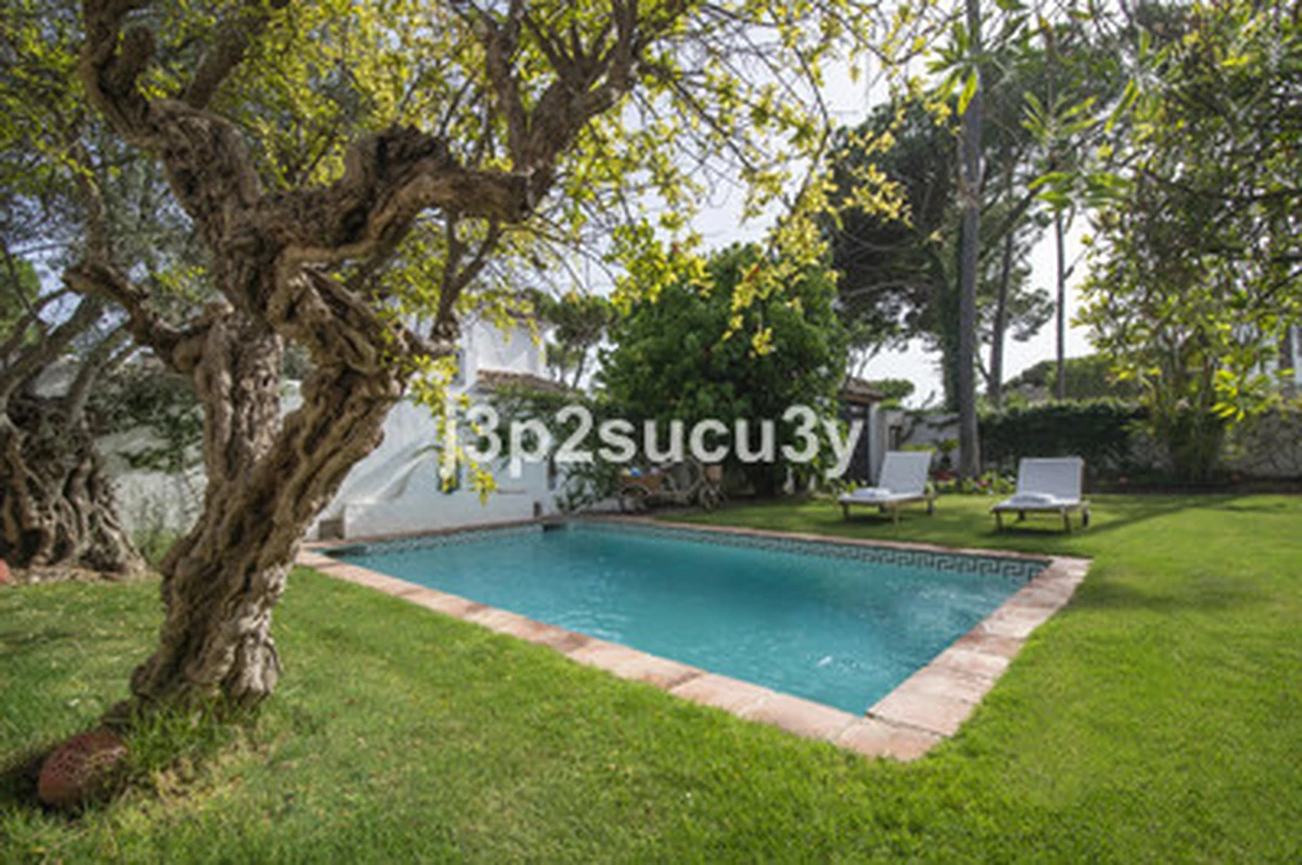 3-9044ff3015df52bb84e13bfc318443ab