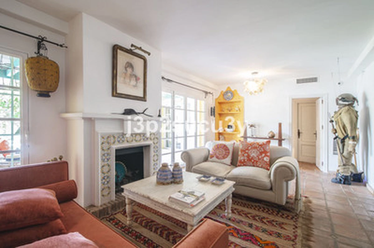 9-ab6ad7d8fb5b0df5991e2ca5d2f18cd5