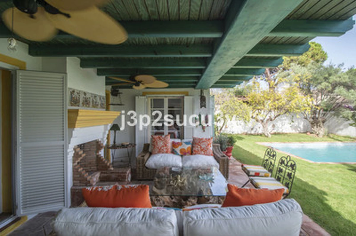 6-e4bb9164e32bf007e59e9c17370925b7