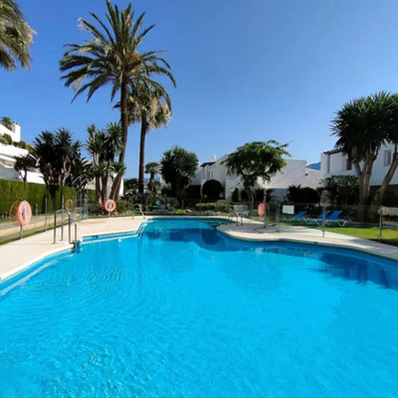 2-0b399daebcdd6827eaba8c944d7c5b78