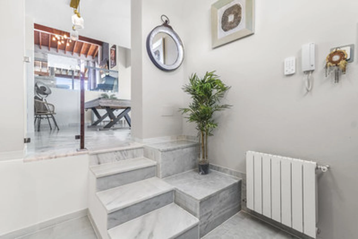 4-31eddec24faf40464bcee8b2fd51cd02