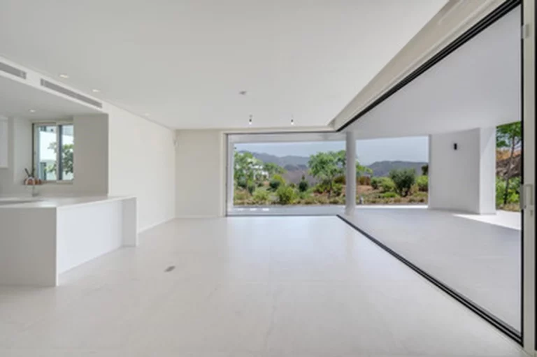 1-8feb9a13440344d11ba504bcb1dd499c