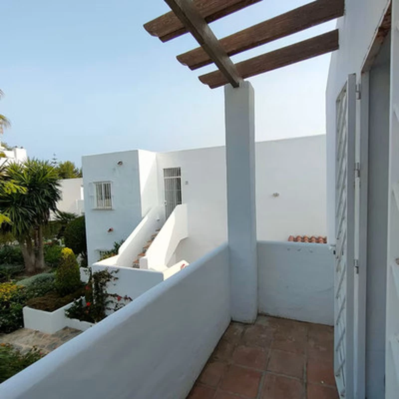 6-e4bb9164e32bf007e59e9c17370925b7