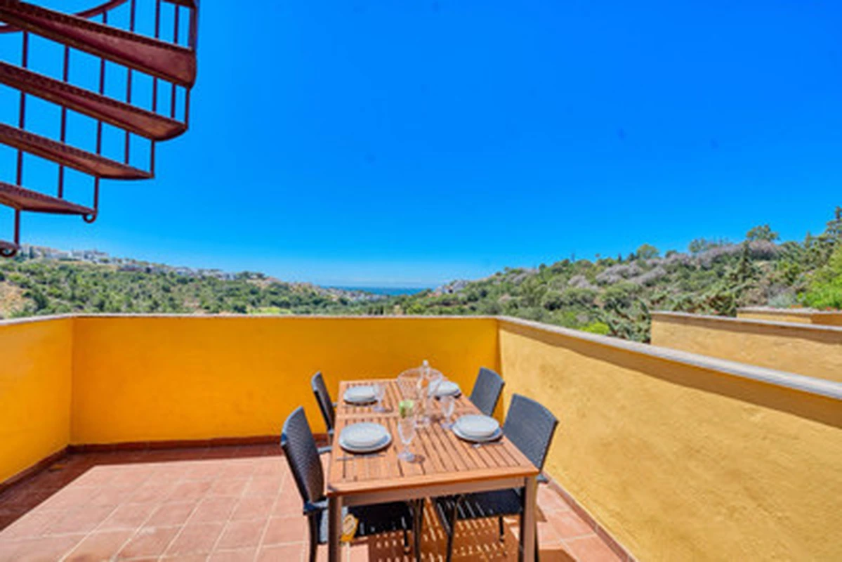 2-0b399daebcdd6827eaba8c944d7c5b78