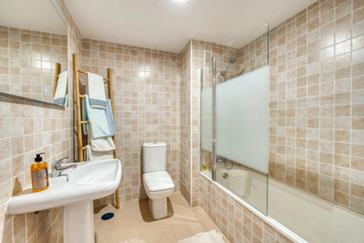 9-ab6ad7d8fb5b0df5991e2ca5d2f18cd5