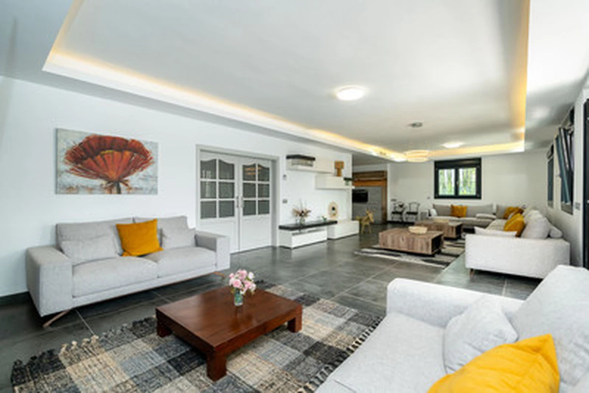 4-31eddec24faf40464bcee8b2fd51cd02