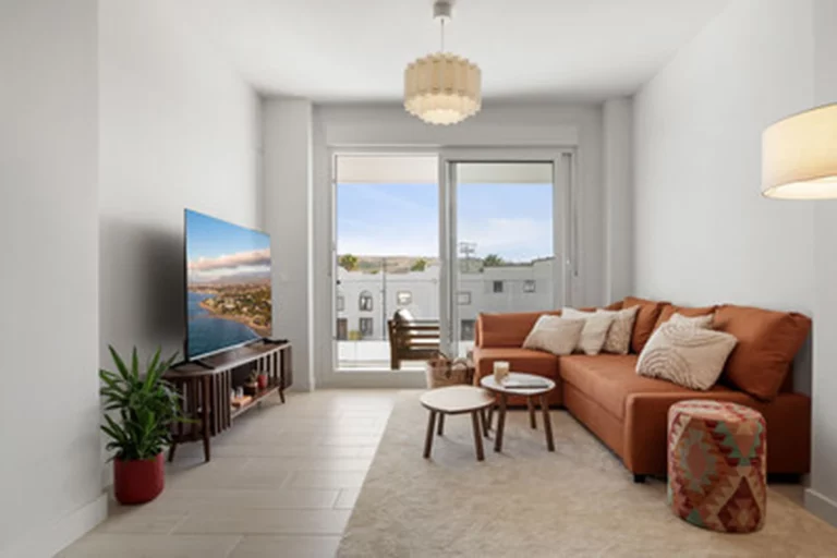 1-8feb9a13440344d11ba504bcb1dd499c