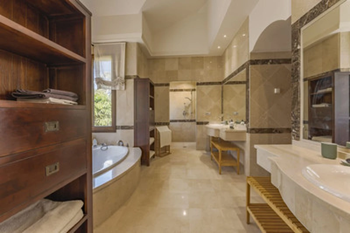 9-ab6ad7d8fb5b0df5991e2ca5d2f18cd5