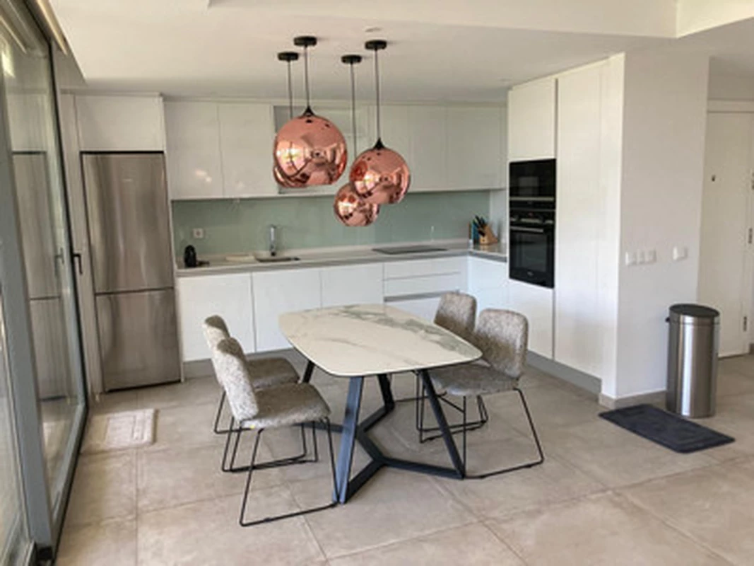 3-9044ff3015df52bb84e13bfc318443ab