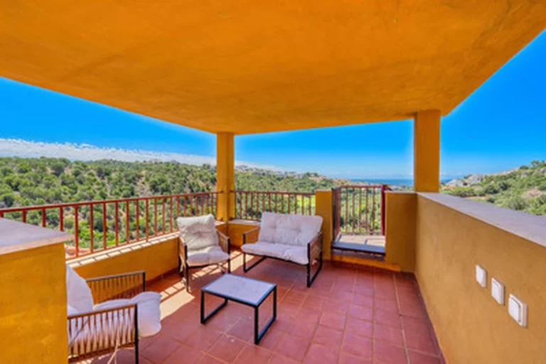 1-8feb9a13440344d11ba504bcb1dd499c