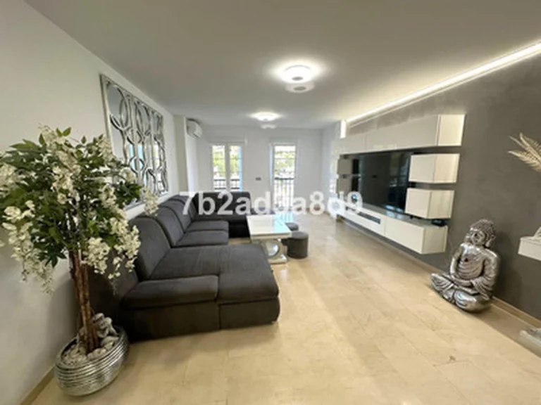 1-8feb9a13440344d11ba504bcb1dd499c