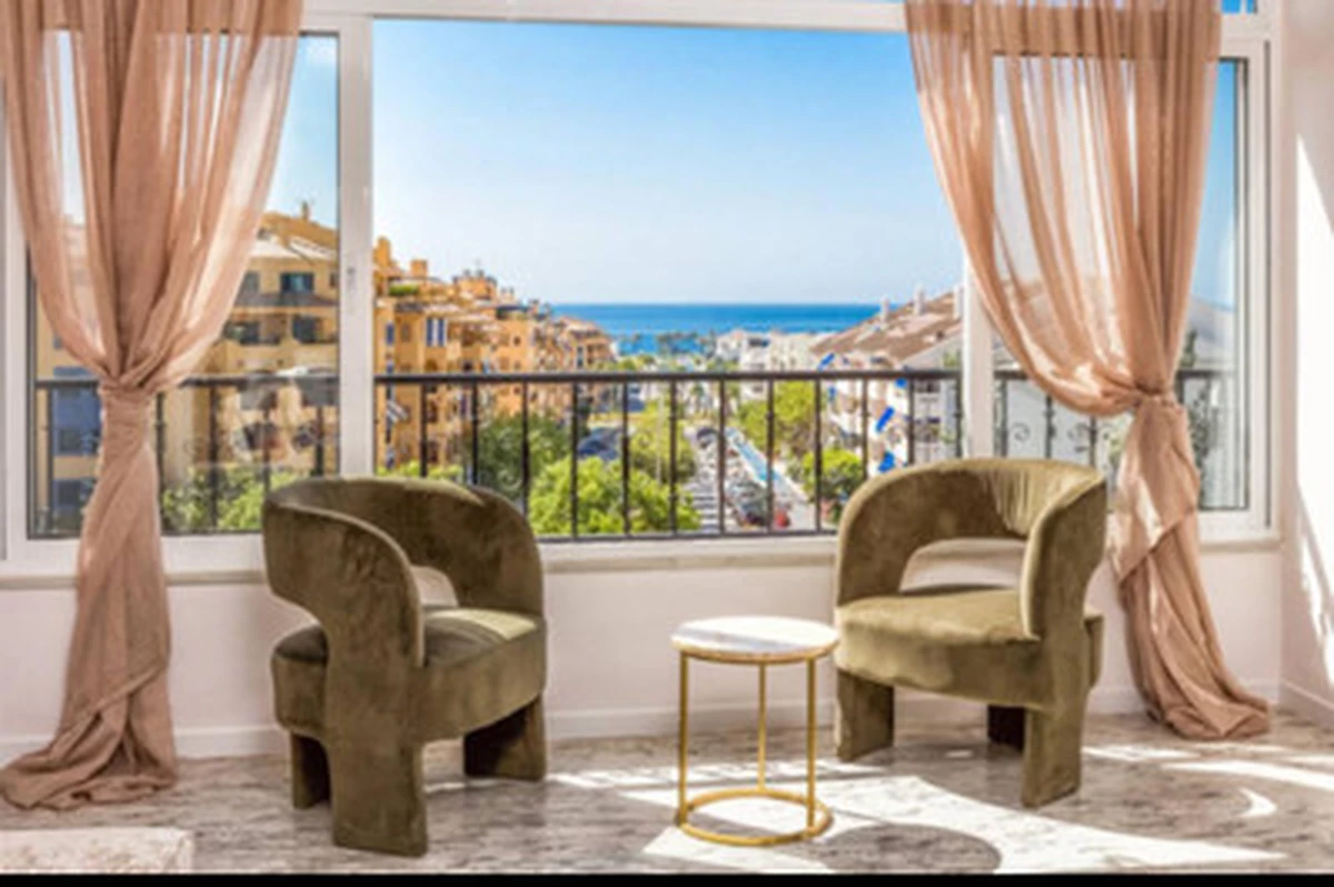 4-31eddec24faf40464bcee8b2fd51cd02