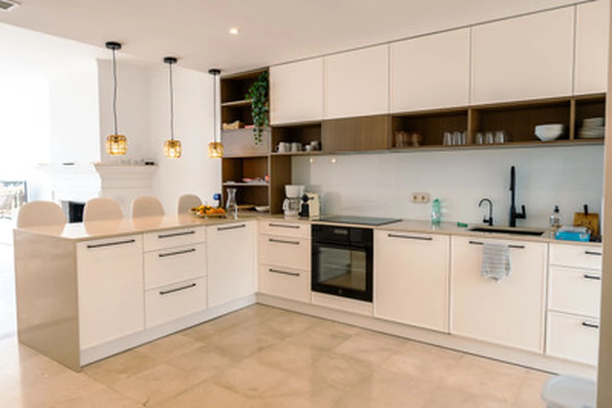 3-9044ff3015df52bb84e13bfc318443ab