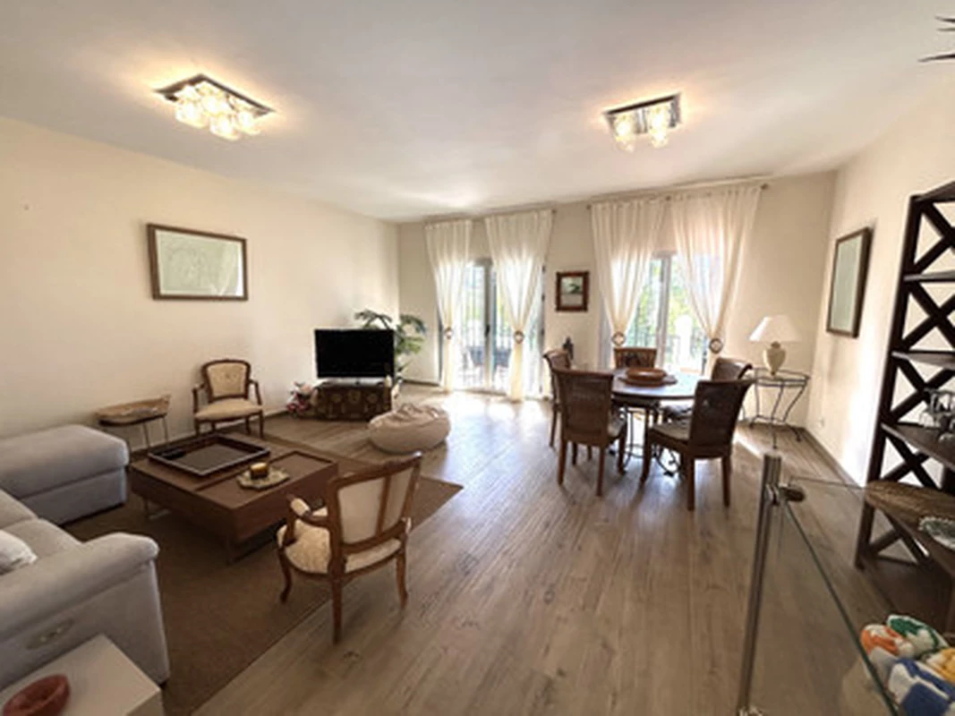 4-31eddec24faf40464bcee8b2fd51cd02