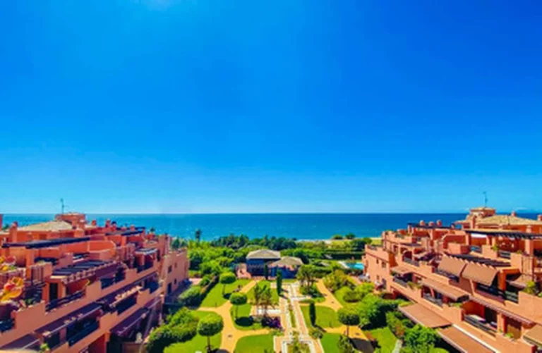 1-8feb9a13440344d11ba504bcb1dd499c