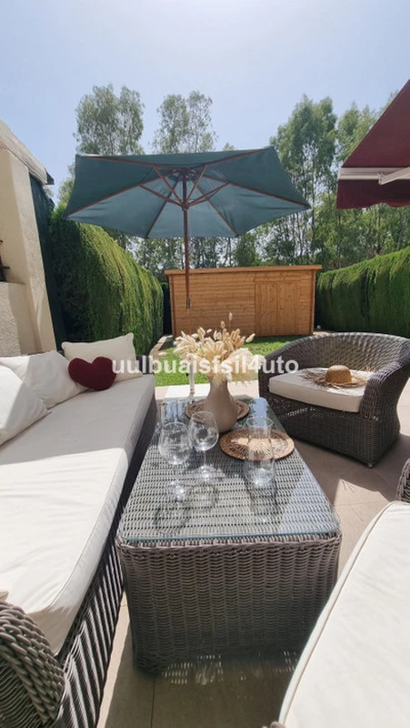 1-8feb9a13440344d11ba504bcb1dd499c