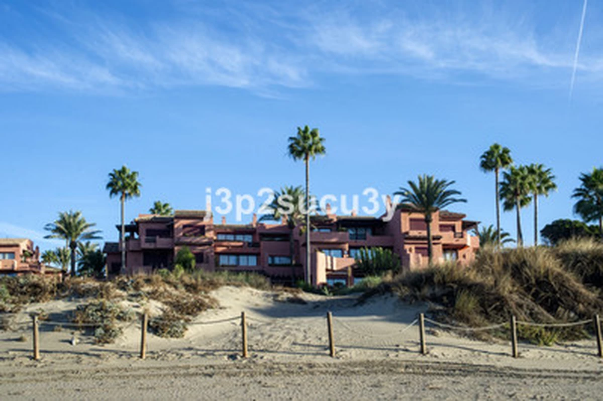 4-31eddec24faf40464bcee8b2fd51cd02