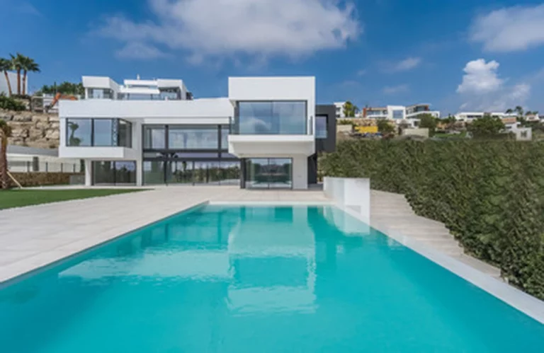 1-8feb9a13440344d11ba504bcb1dd499c