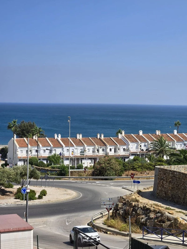 1-8feb9a13440344d11ba504bcb1dd499c