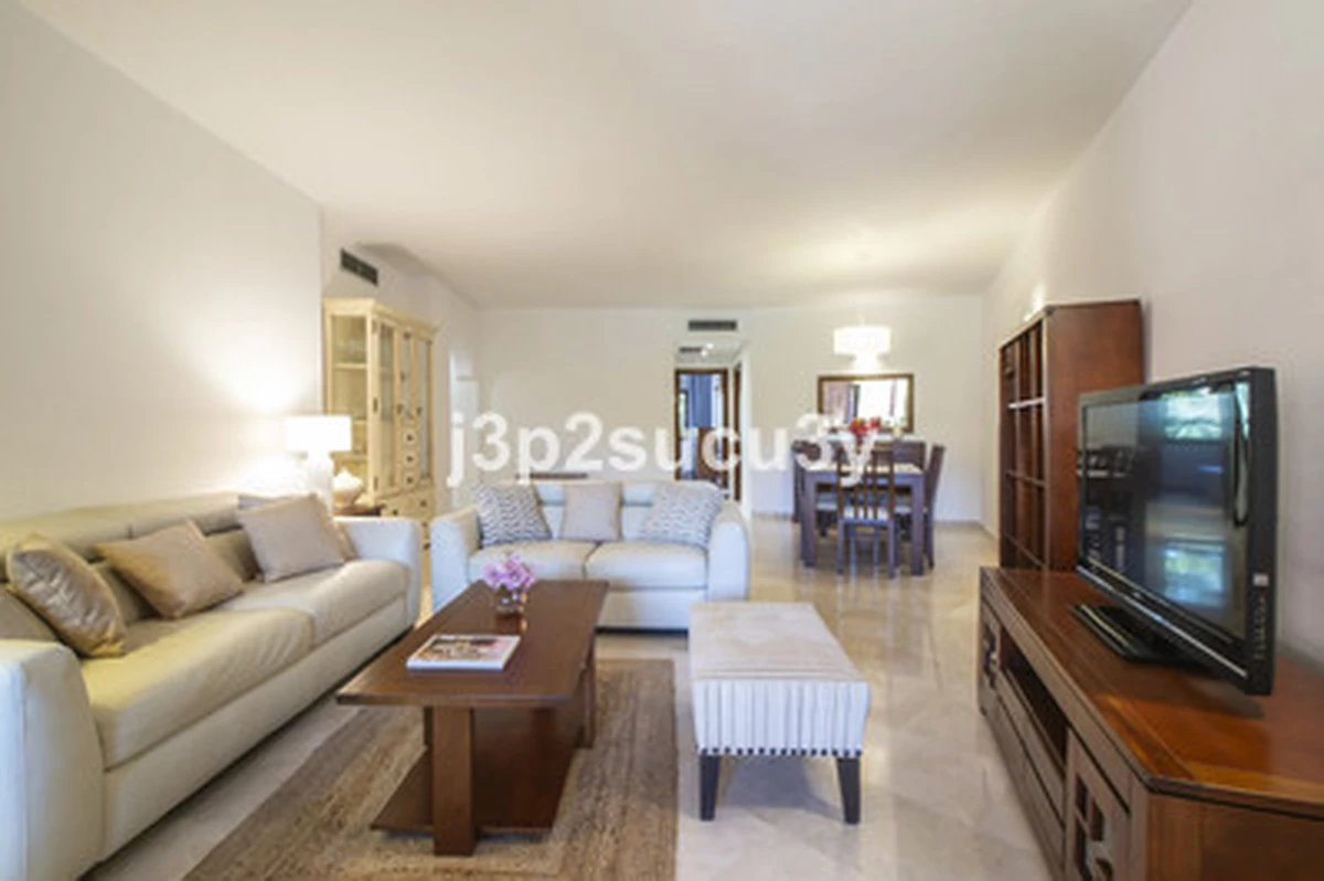 1-8feb9a13440344d11ba504bcb1dd499c