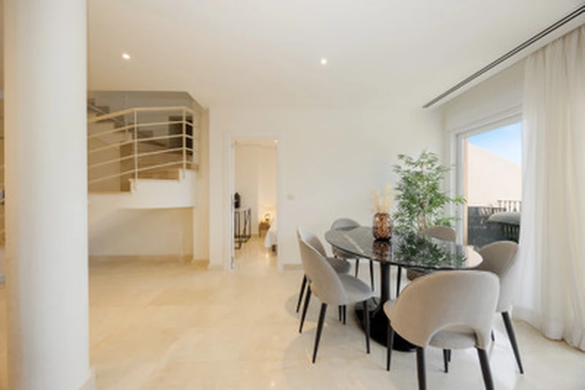 6-e4bb9164e32bf007e59e9c17370925b7