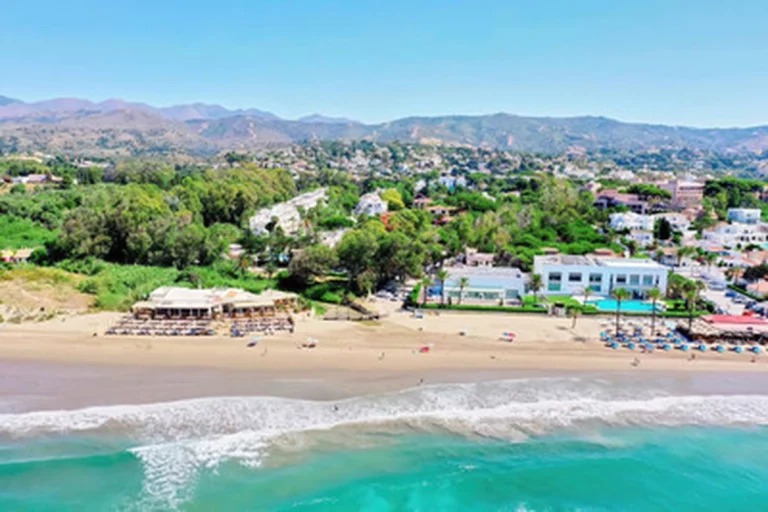 1-8feb9a13440344d11ba504bcb1dd499c