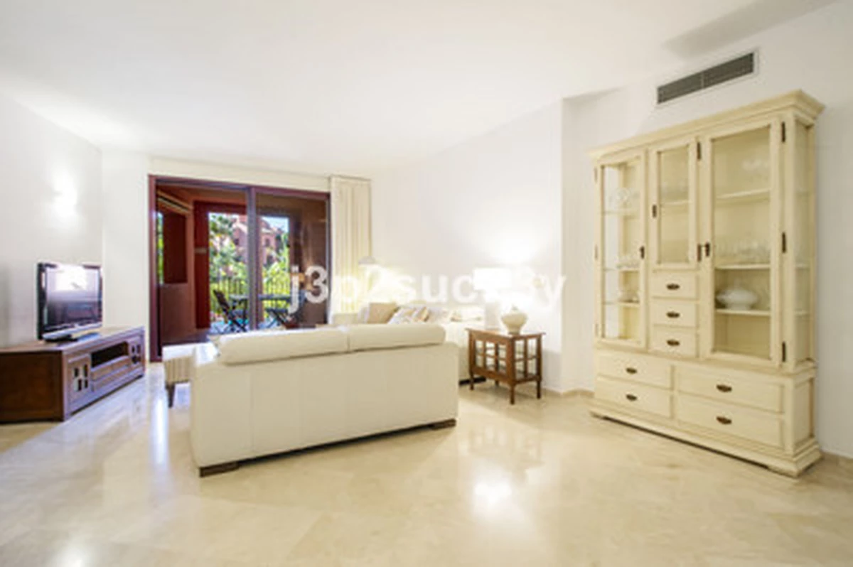 7-8b51b490ae7dc526cb42772a5c6bbc97