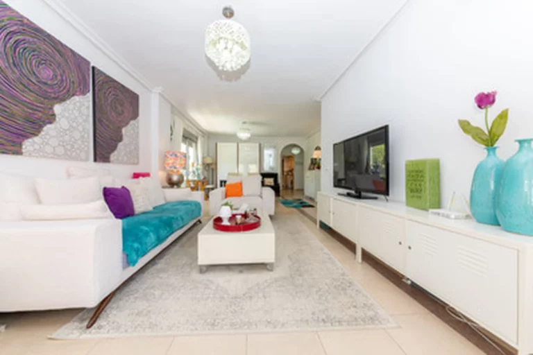 1-8feb9a13440344d11ba504bcb1dd499c