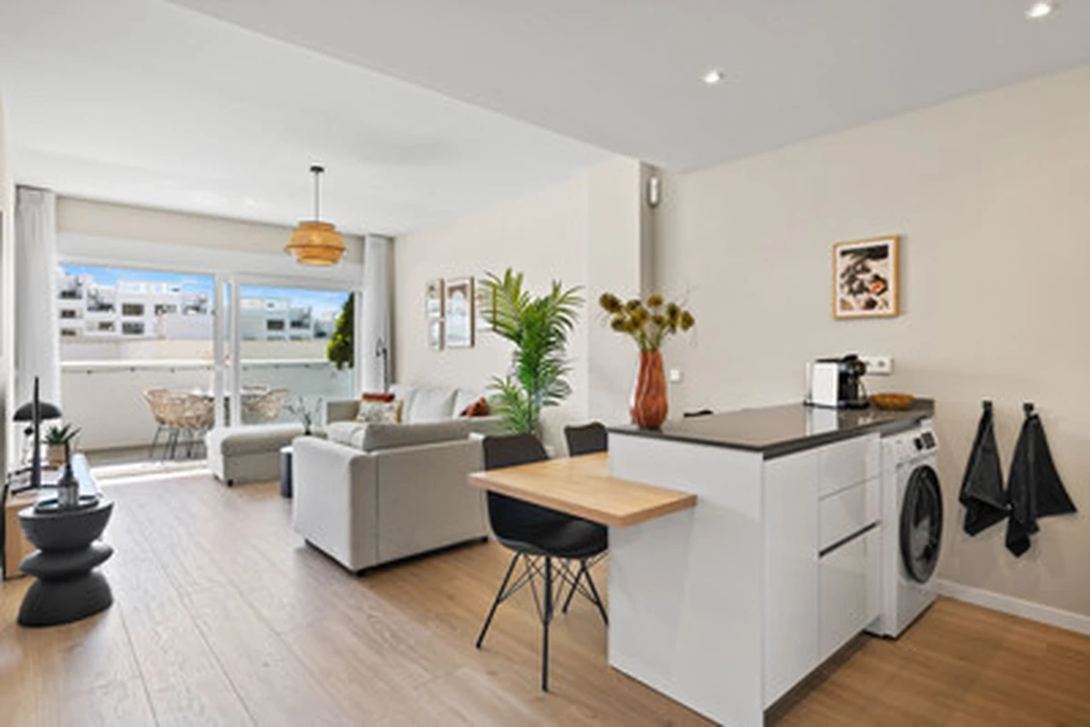 4-31eddec24faf40464bcee8b2fd51cd02