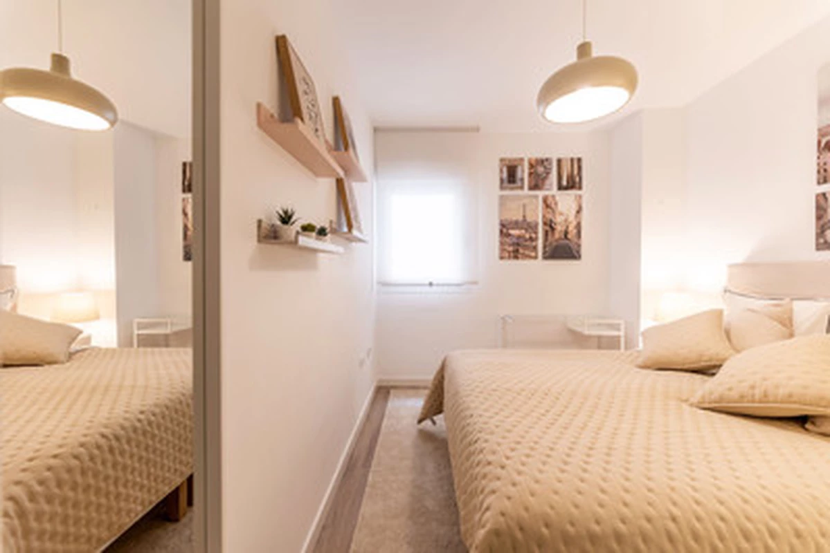 2-0b399daebcdd6827eaba8c944d7c5b78