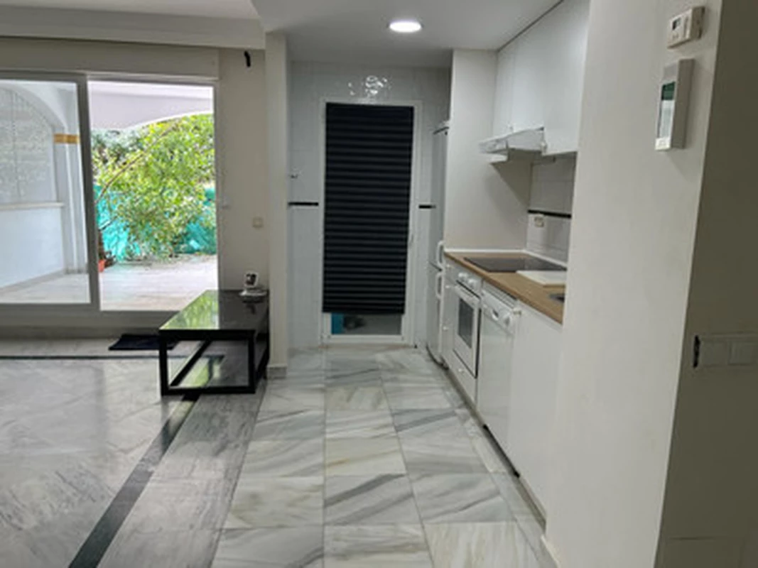 4-31eddec24faf40464bcee8b2fd51cd02