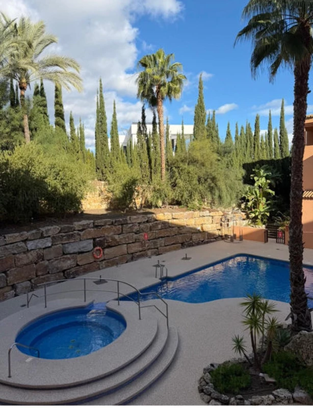 3-9044ff3015df52bb84e13bfc318443ab