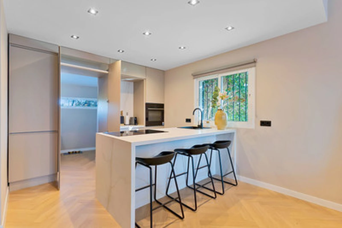 7-8b51b490ae7dc526cb42772a5c6bbc97