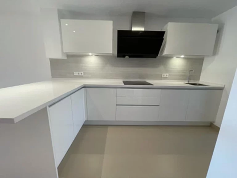 1-8feb9a13440344d11ba504bcb1dd499c