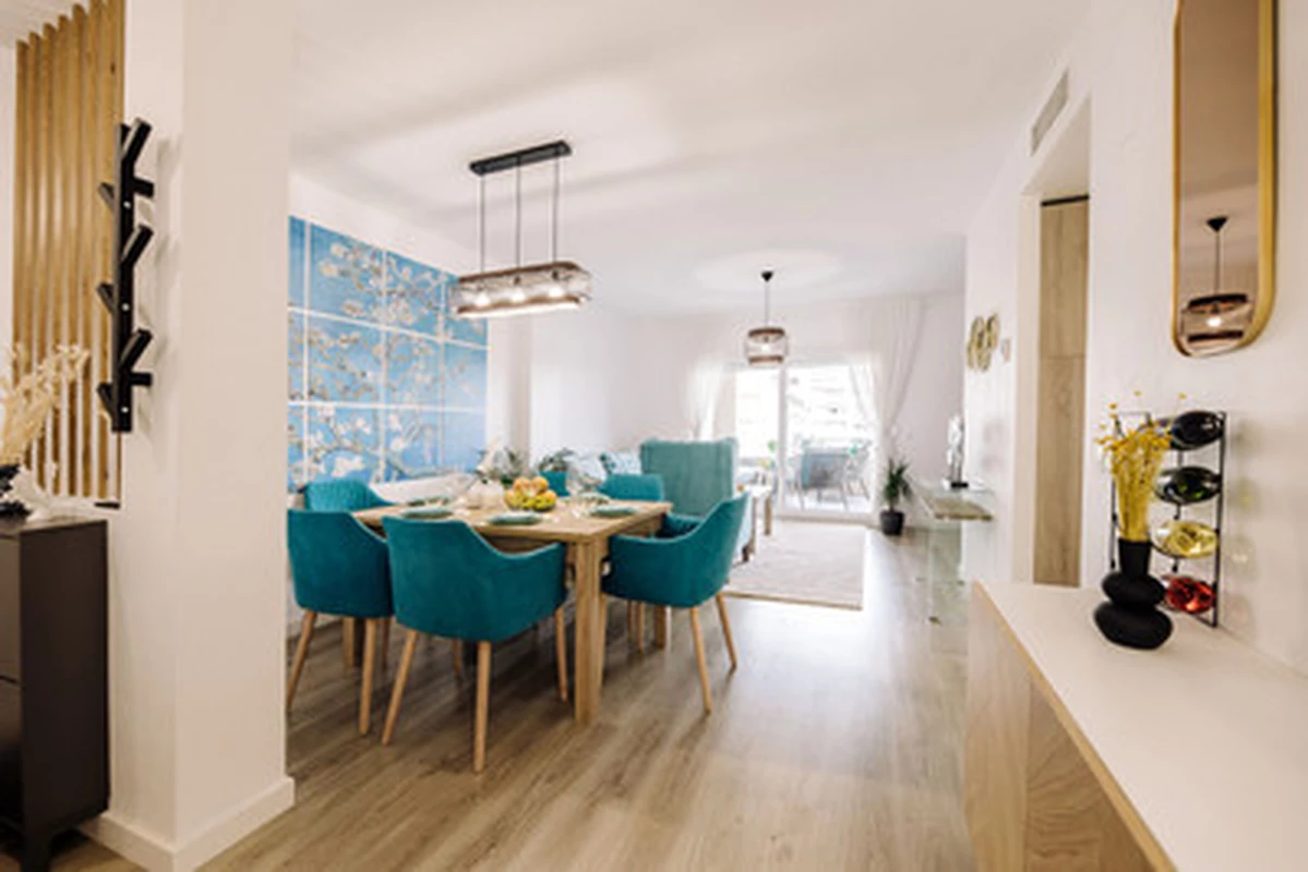 1-8feb9a13440344d11ba504bcb1dd499c