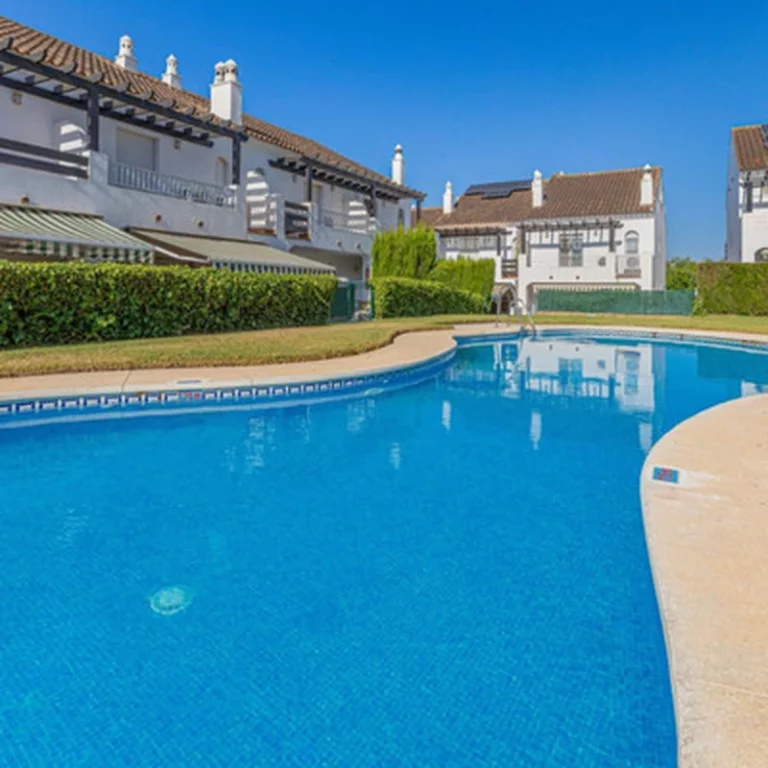 1-8feb9a13440344d11ba504bcb1dd499c