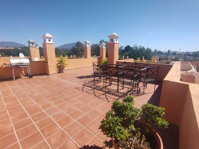 1-8feb9a13440344d11ba504bcb1dd499c